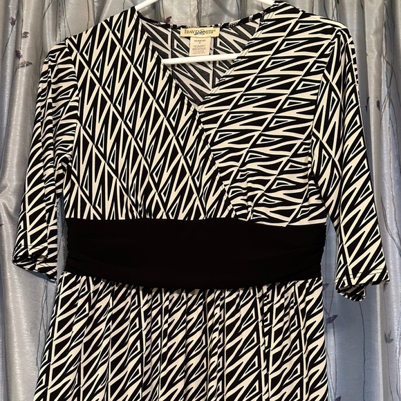 TravelSmith Crossover V Neck Empire Waist Black Cream Stretch Dress Small - Picture 5 of 13